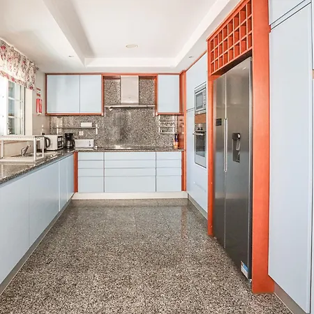 Mar Ali - Jacuzzi - 400m From The - By Bedzy 阿尔布费拉